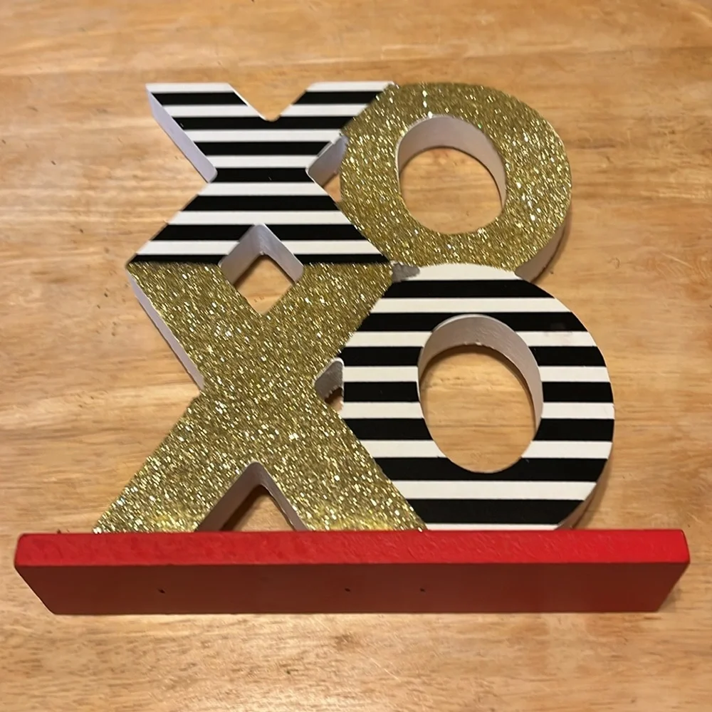 Gold Glitter and Striped XOXO Decor